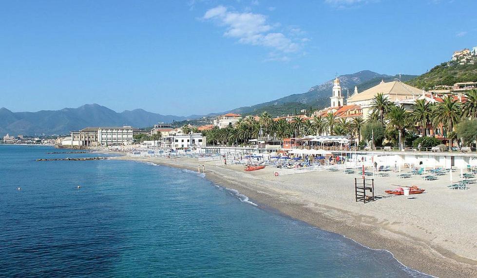 Appartamento 100Mt Dal Mare Loano Dış mekan fotoğraf